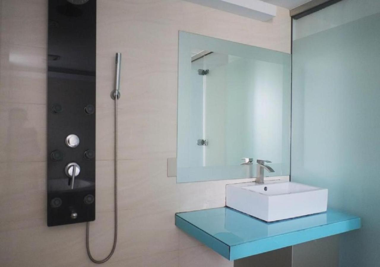Walker Hotel - Zhengyi Hotel Taipei